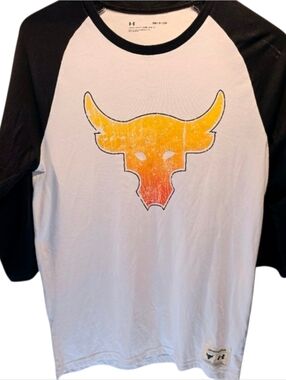 Texas longhorn sz. Small "the rock" tshirt